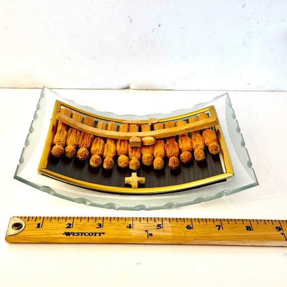 The Last Supper Scene 3D Hand Carved Wood Free Standing Curve Edge Glass Frame - Picture 8 of 13